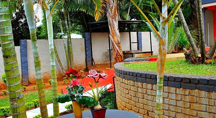 Lapologa Bed & Breakfast