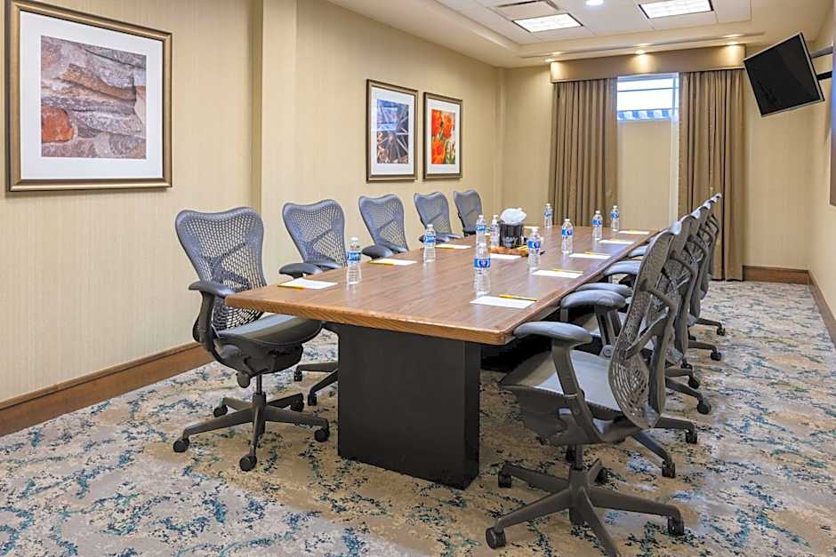 Hilton Garden Inn Roanoke