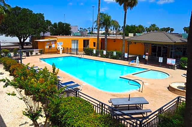 Americas Best Value Inn - Laredo