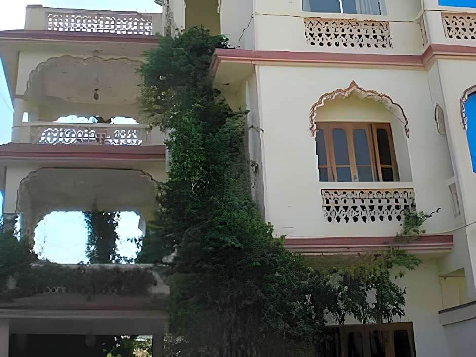 Pushkar Lake Palace – Pushkar, GA
