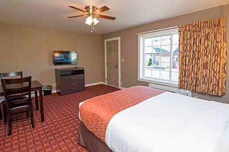 2 Bedroom Queen Suite