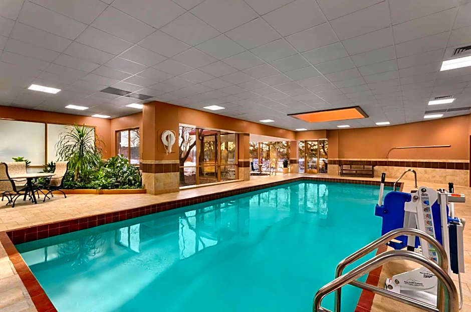 Embassy Suites by Hilton Chicago North Shore Deerfield