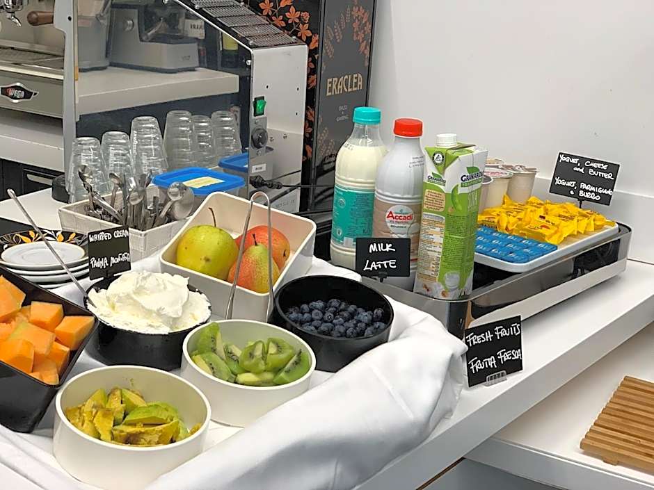 Adalesia Hotel & Coffee