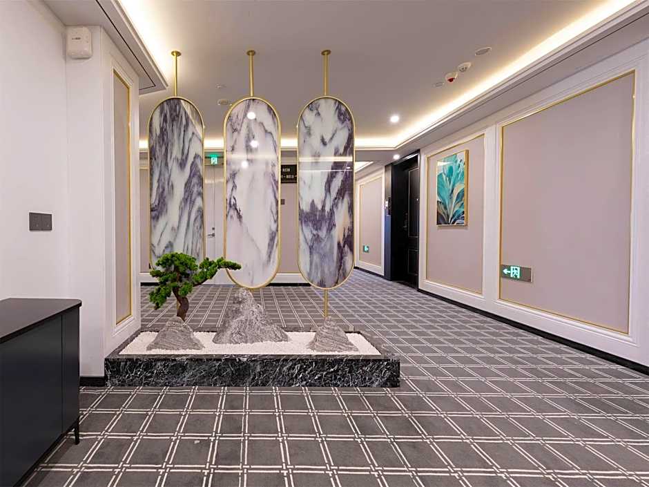 Xana Deluxe  Hotel Qingdao Beer Street Zhongshan Park