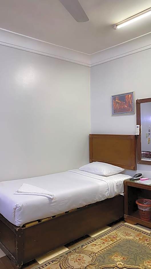 Dream Hotel