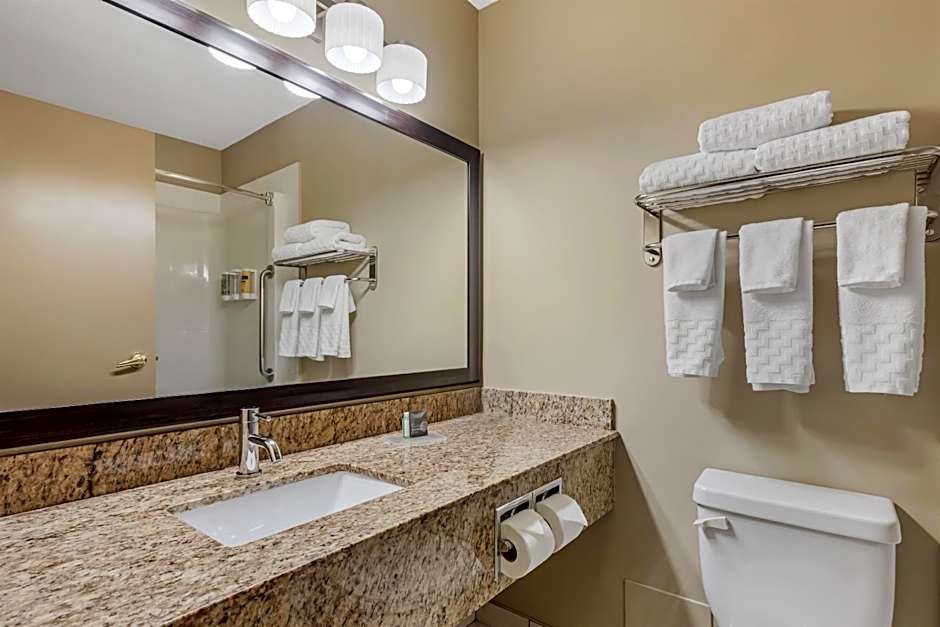 Best Western Plus Red Deer Inn & Suites