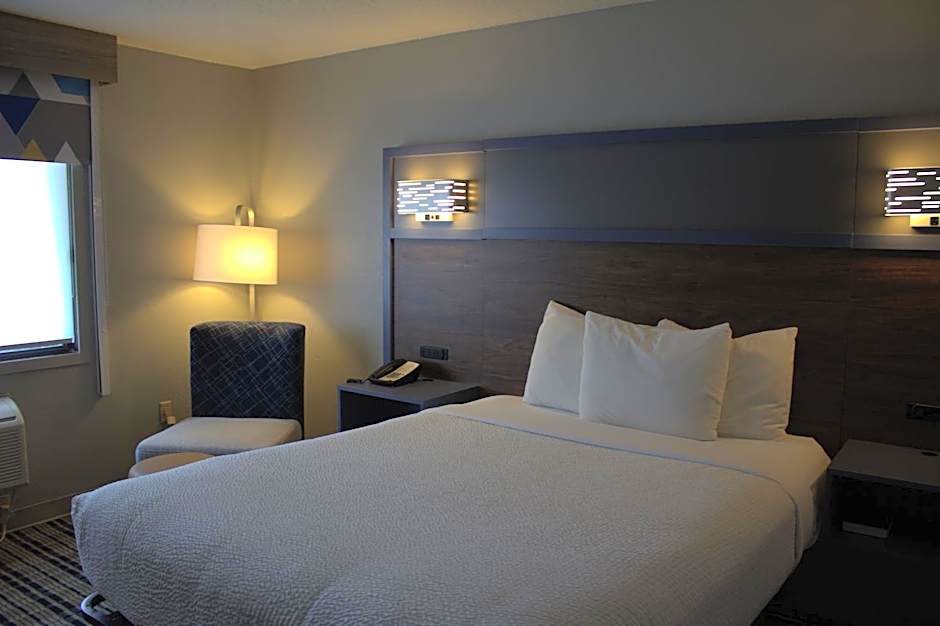 AmericInn by Wyndham Worthington