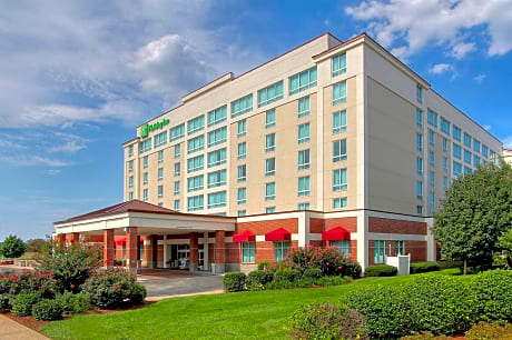 Holiday Inn University Plaza-Bowling Green by IHG
