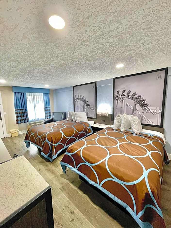 Super 8 by Wyndham Kissimmee-Orlando