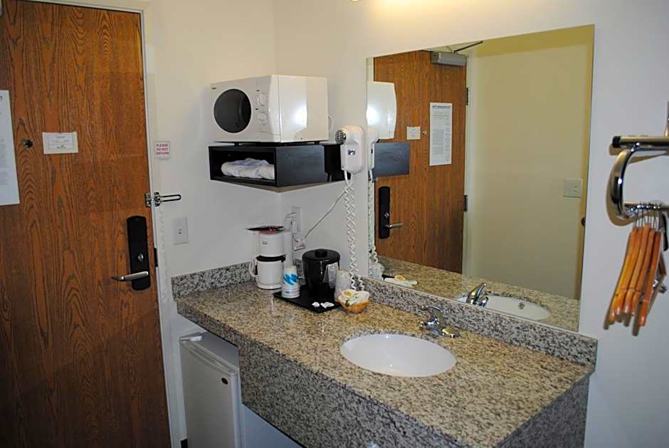 Travelodge by Wyndham Milford