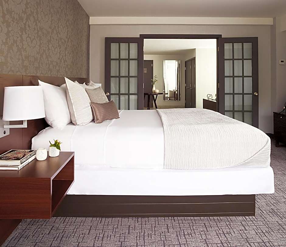 The Royal Regency Hotel