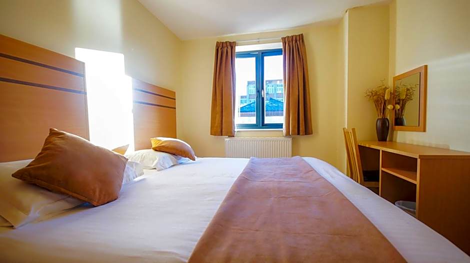 Crompton Court Apartments