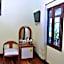 Villa Somphong