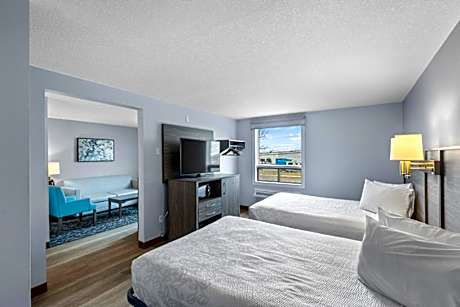 Premium Suite with two double beds w/sofabed