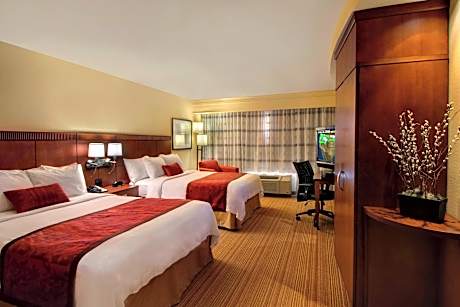 Room, 2 Queen Beds
