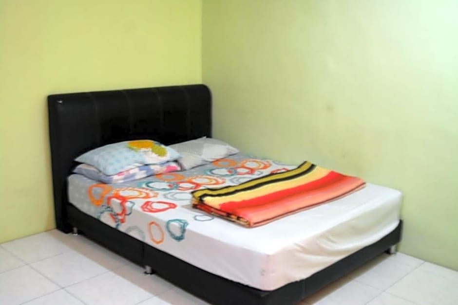 OYO 90765 Hotel Bajet Pulai