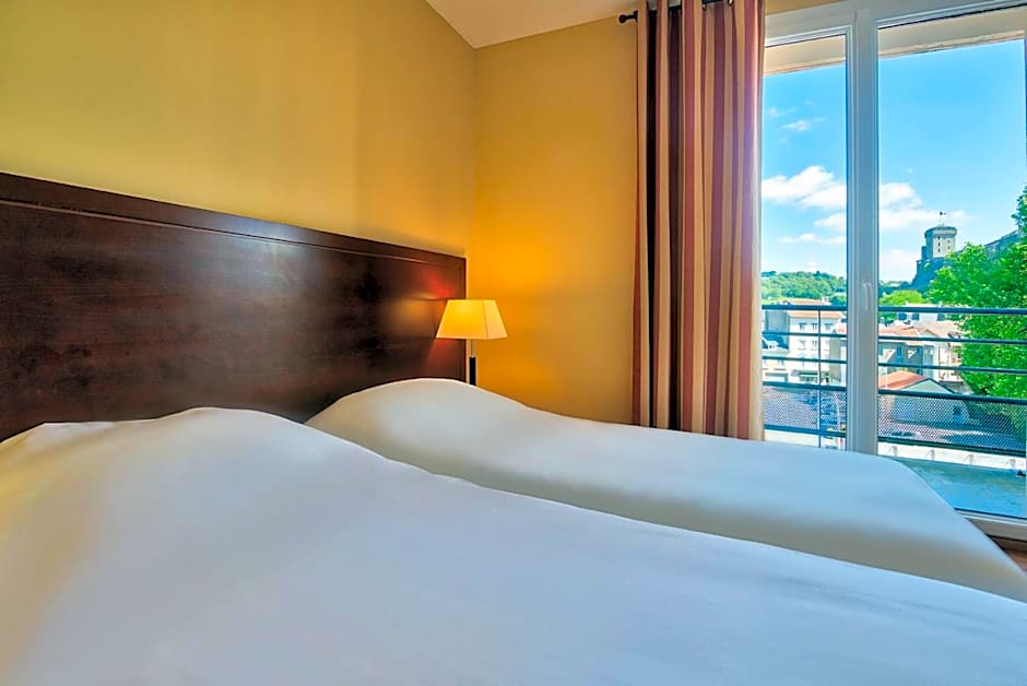Zenitude Hotel-Residences Les Jardins de Lourdes