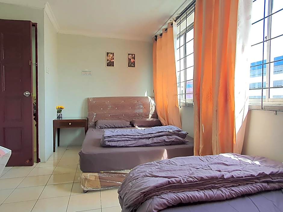 OYO 90997 Hoover Room