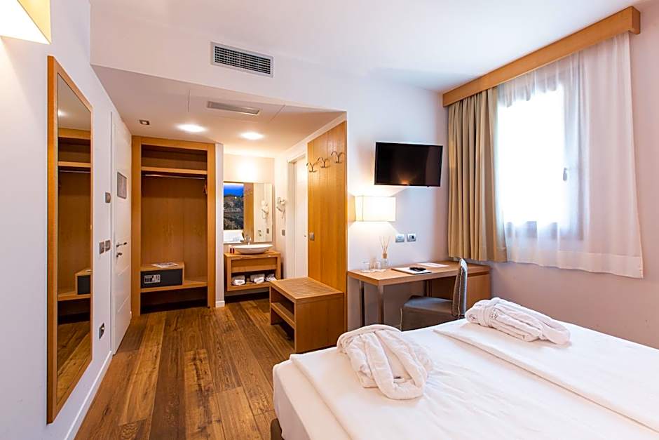 Wine Hotel Retici Balzi