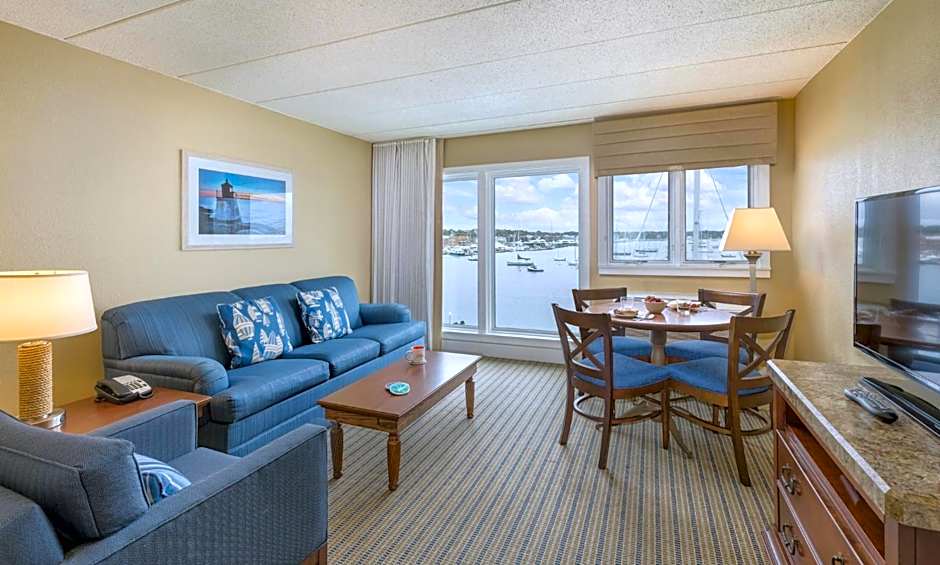 Wyndham Inn on Long Wharf