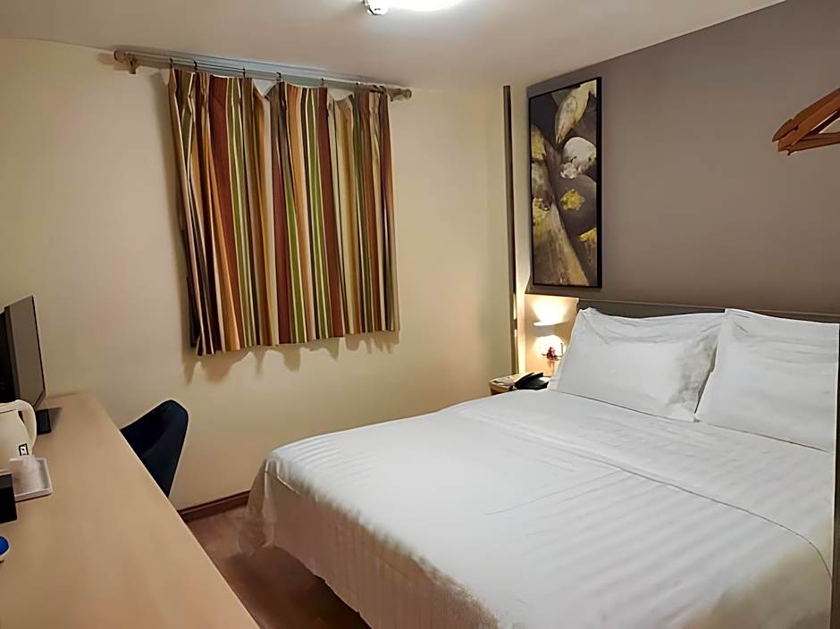 7 Days Inn Xi'an Zhonglou 4th Gulou Hospital Dachaishi