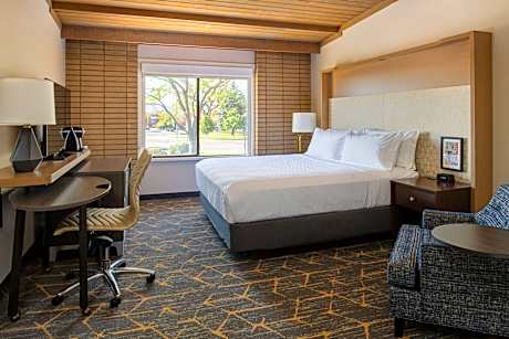 Standard King Room