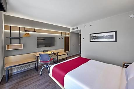 Suite, 1 Queen Bed with Sofa bed (1 Queen Bed and 1 Double Sofa Bed)