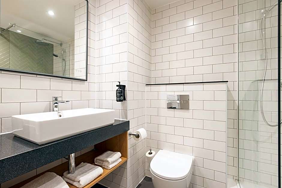 Holiday Inn Bristol Airport By IHG