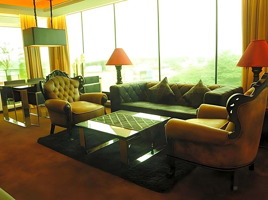Fields Plaza Hotel by ABC