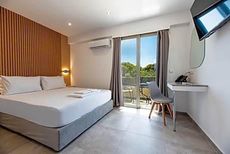 Deluxe Double Room with Balcony