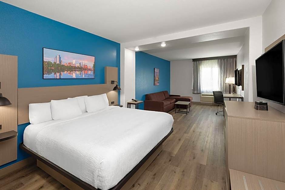 La Quinta Inn & Suites by Wyndham Kyle - Austin South