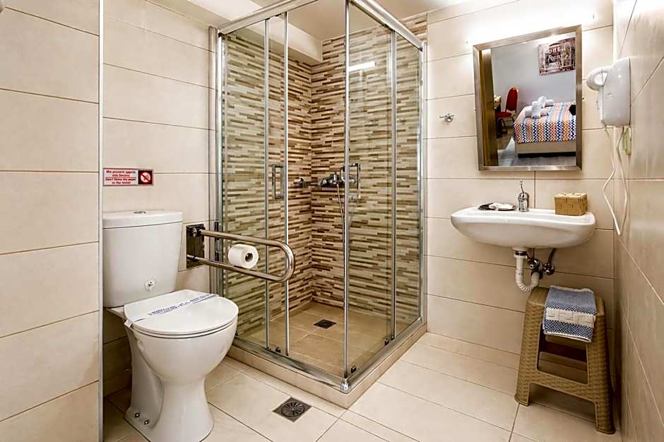 City Life Port Hotel