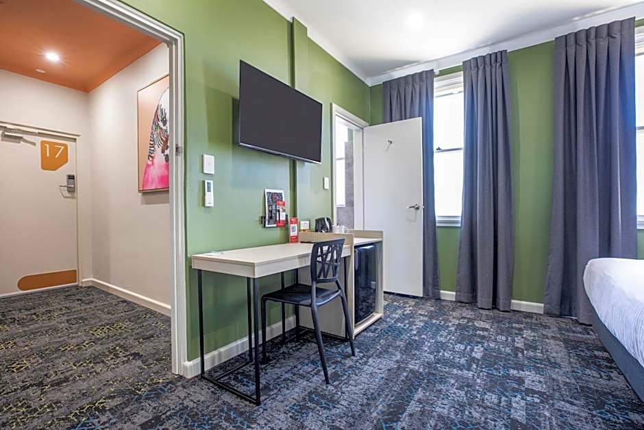 Nightcap at Pritchards Hotel