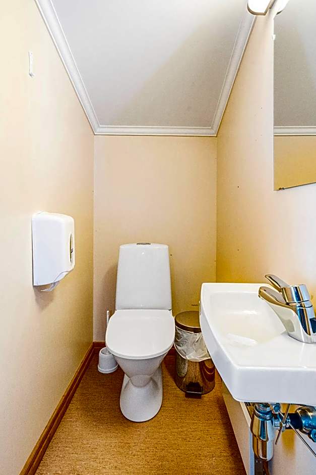 Kongsvold Fjeldstue by Frich`s