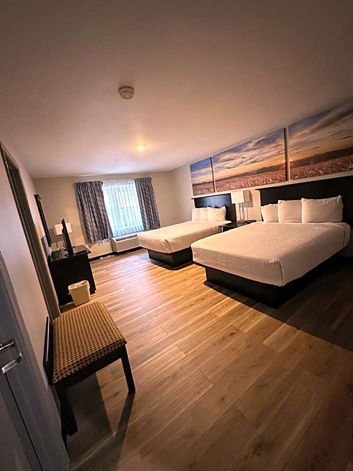 Days Inn and Suites by Wyndham Sikeston