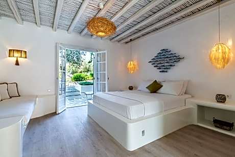 Deluxe Studio with Garden View