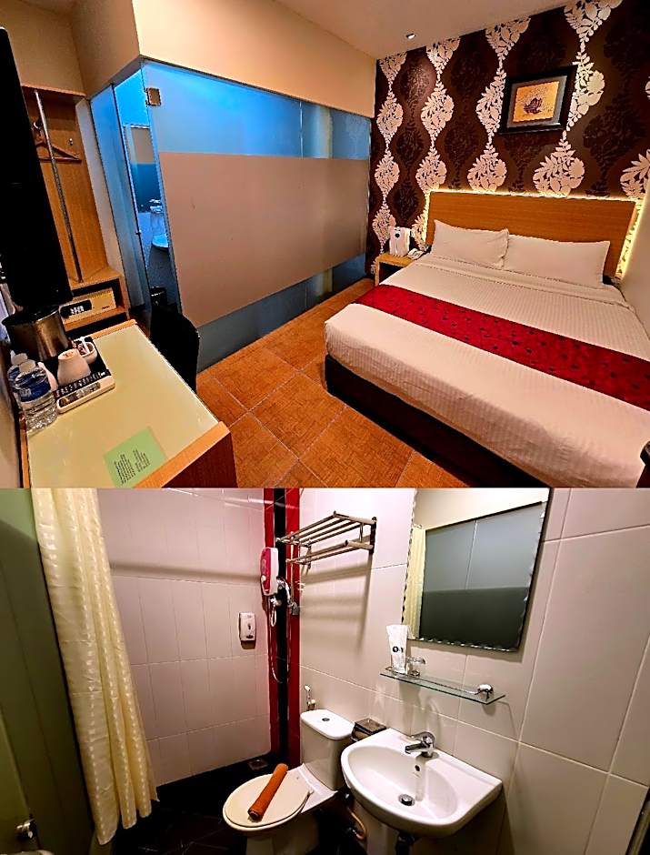 Eight Days Hotel Permas Jaya