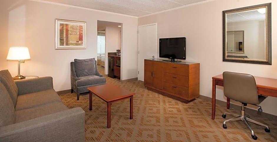 DoubleTree Suites by Hilton Hotel Philadelphia West