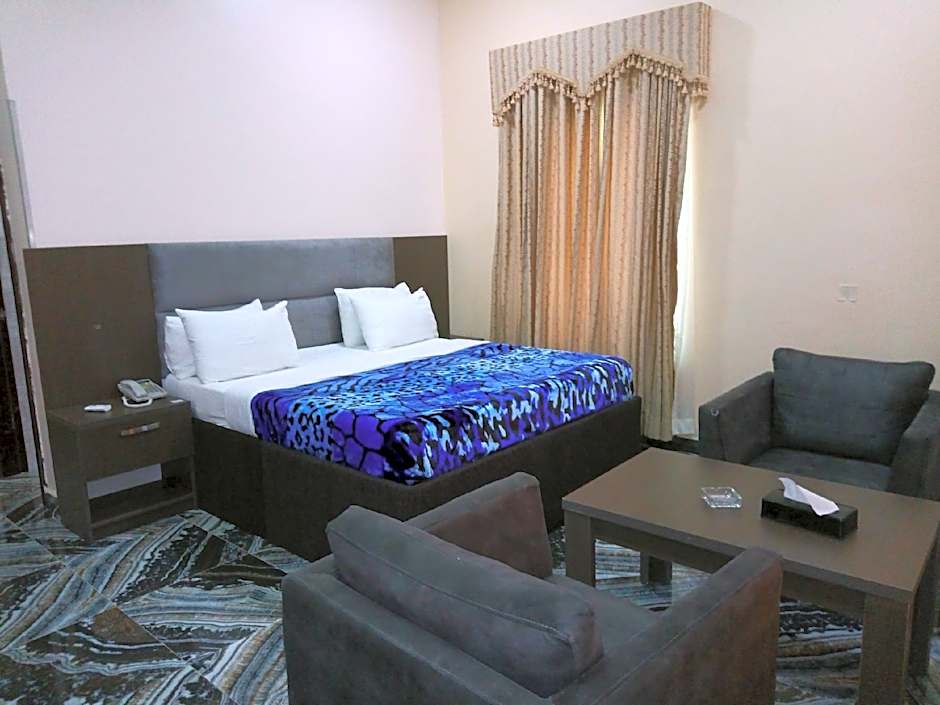 Photo 1 of 12 of Executive Suite