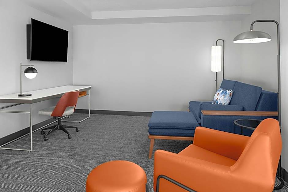 Courtyard by Marriott San Jose Airport