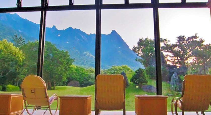 Yakushima Iwasaki Hotel