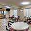 Quality Inn & Suites Des Moines - Merle Hay Road