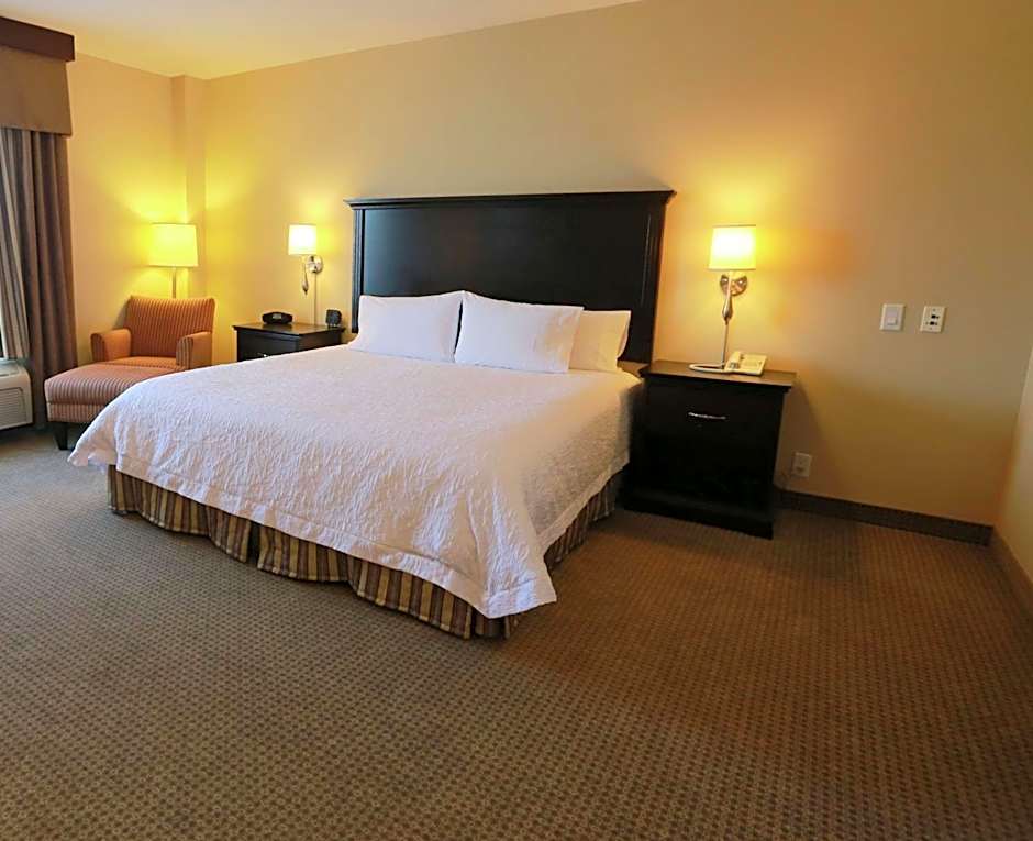 Hampton Inn By Hilton & Suites Laval Quebec Canada