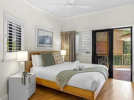 One-Bedroom Apartment with Balcony