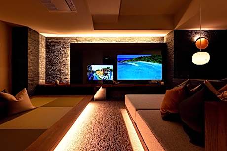 King Suite with Ocean View