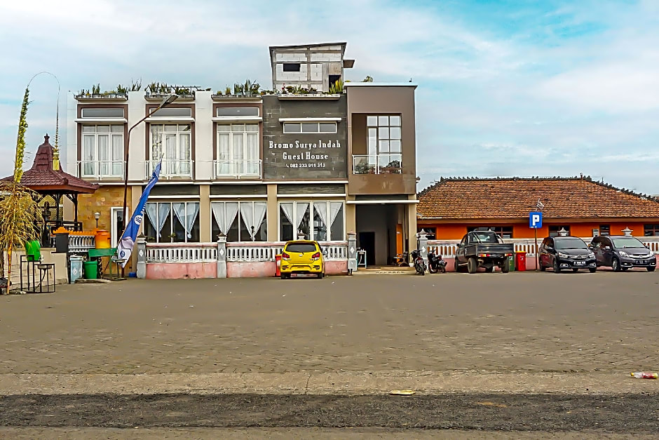 Capital O 92500 Bromo Surya Indah Guest House 1