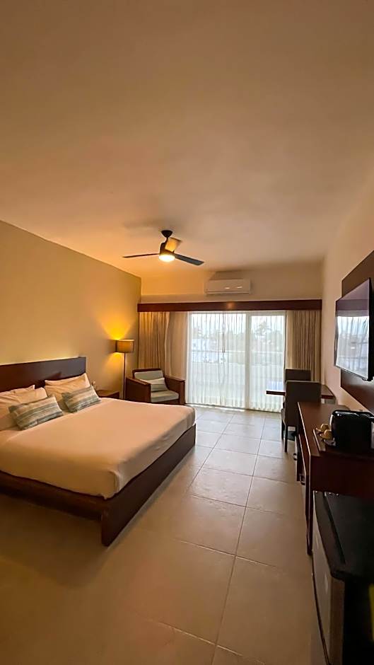 The Mint Resort Isla Mujeres