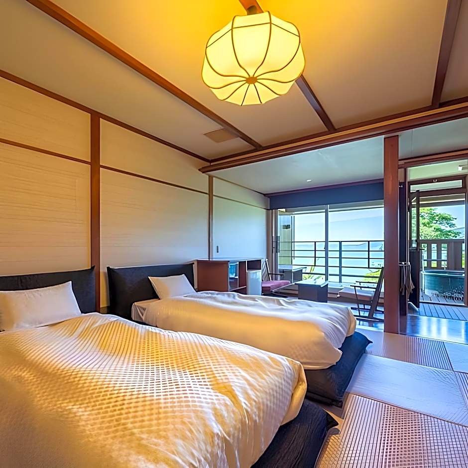 Toba Seaside Hotel