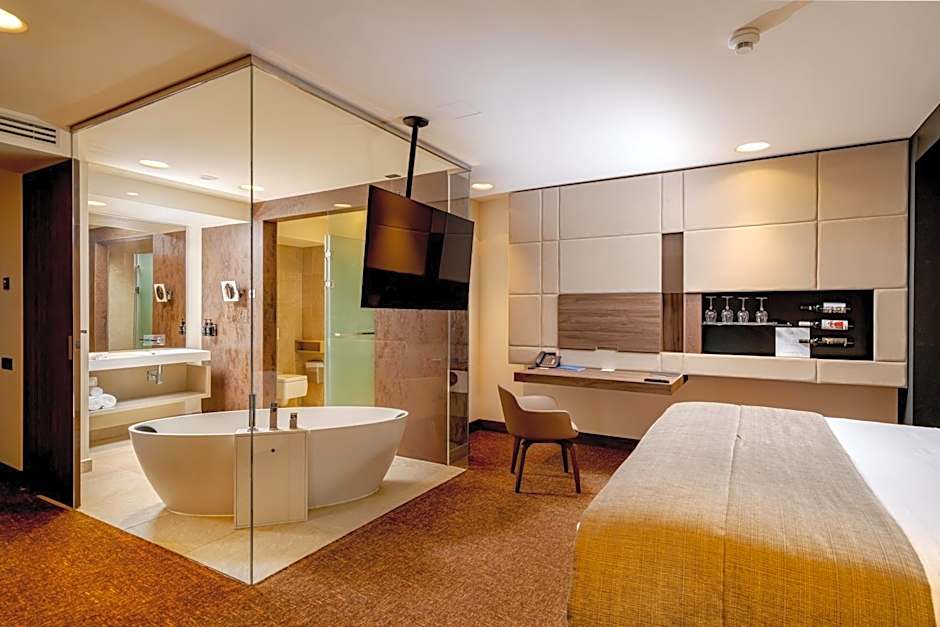 Kronwell Brasov Hotel