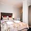 SERENITY Aparthotels - Old Town Poznan by Friendly Apartments